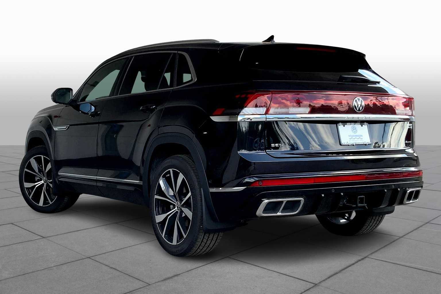 2025 Volkswagen Atlas Cross Sport SEL Premium R-Line photo 6