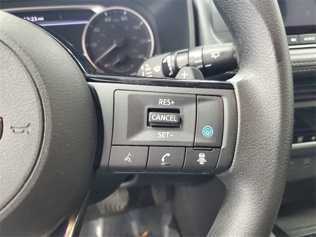 2023 Nissan Rogue SV photo 16