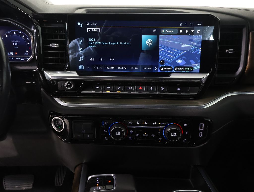2022 Chevrolet Silverado 1500 High Country photo 13