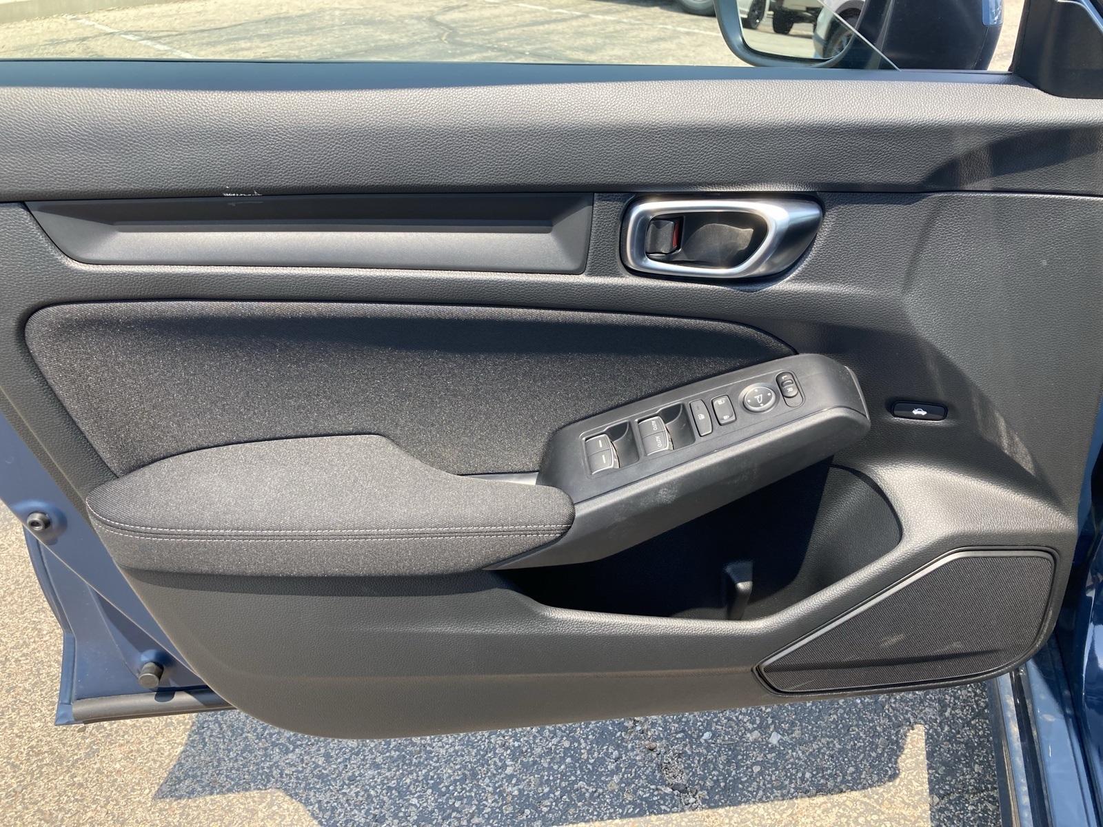 2025 Honda Civic LX photo 11