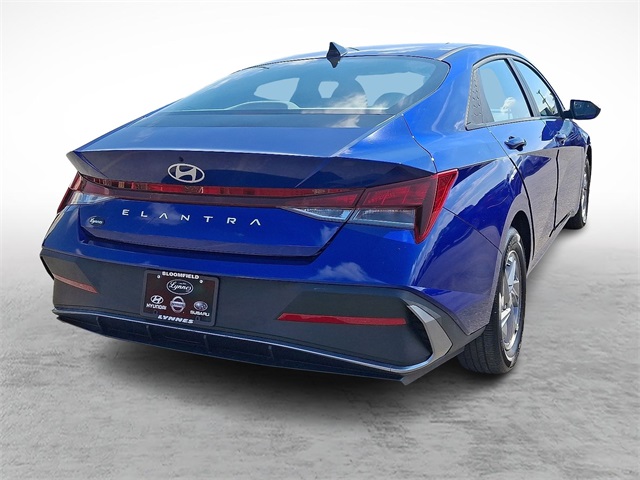 2024 Hyundai Elantra SE photo 10