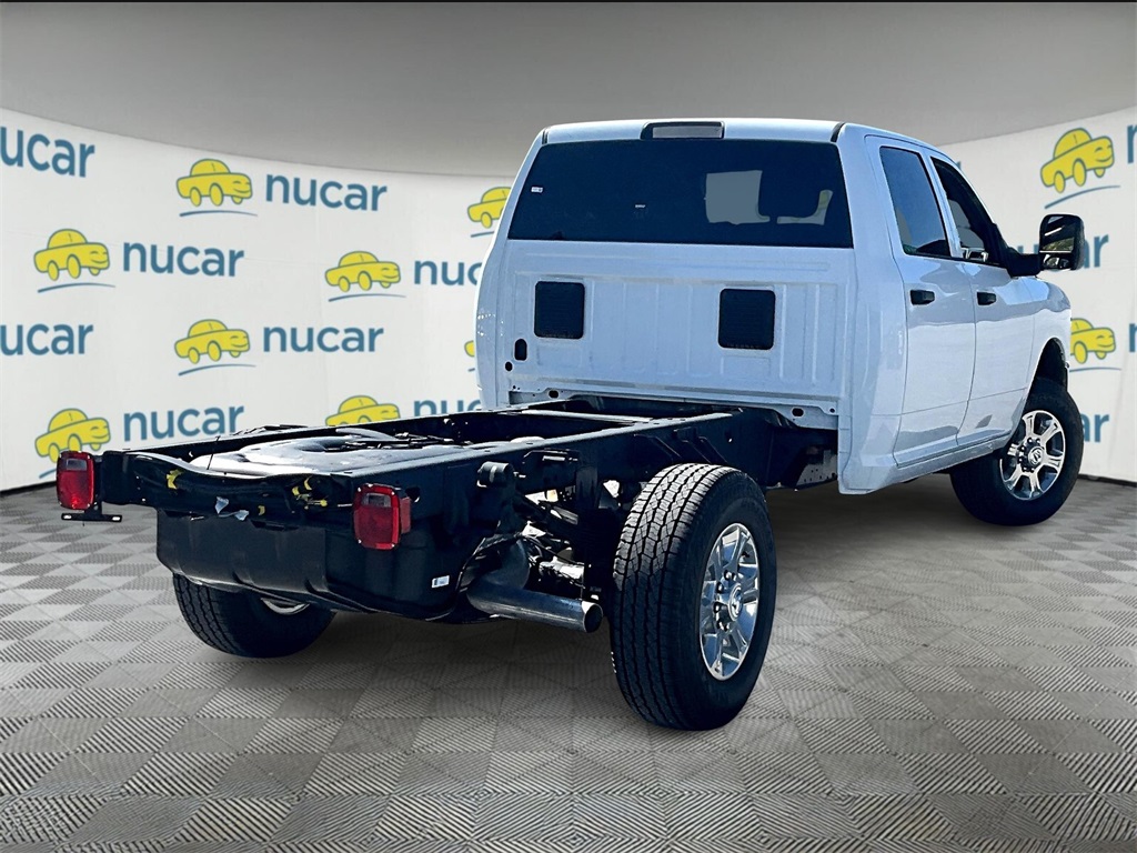 2025 Ram 3500 Tradesman photo 6