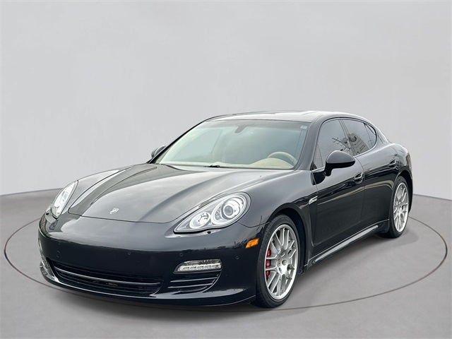 2013 Porsche Panamera Platinum Edition's photo