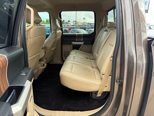 2017 Ford F-150 Lariat photo 19