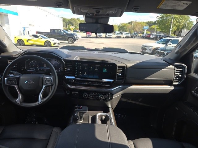2024 Chevrolet Silverado 1500 LT Trail Boss photo 13