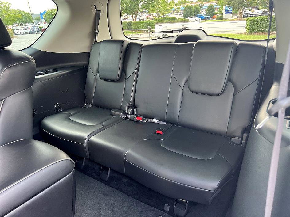 2023 Infiniti QX80 Luxe photo 14