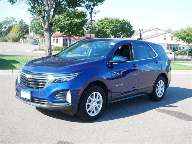 2022 Chevrolet Equinox LT photo 3