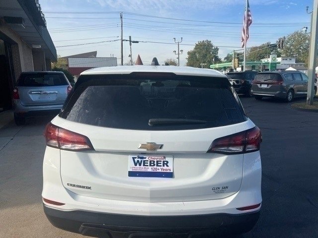 2022 Chevrolet Equinox LS photo 4