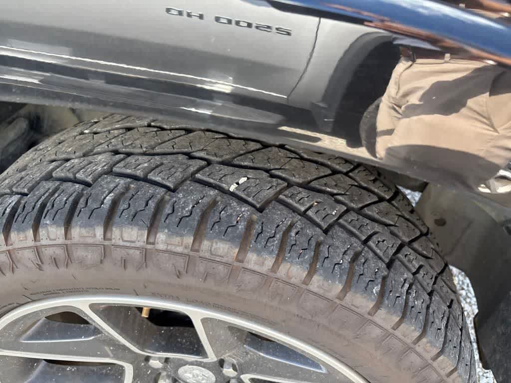 2019 Ram 1500 Laramie photo 11