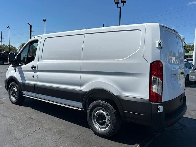 2025 Ford Transit photo 15
