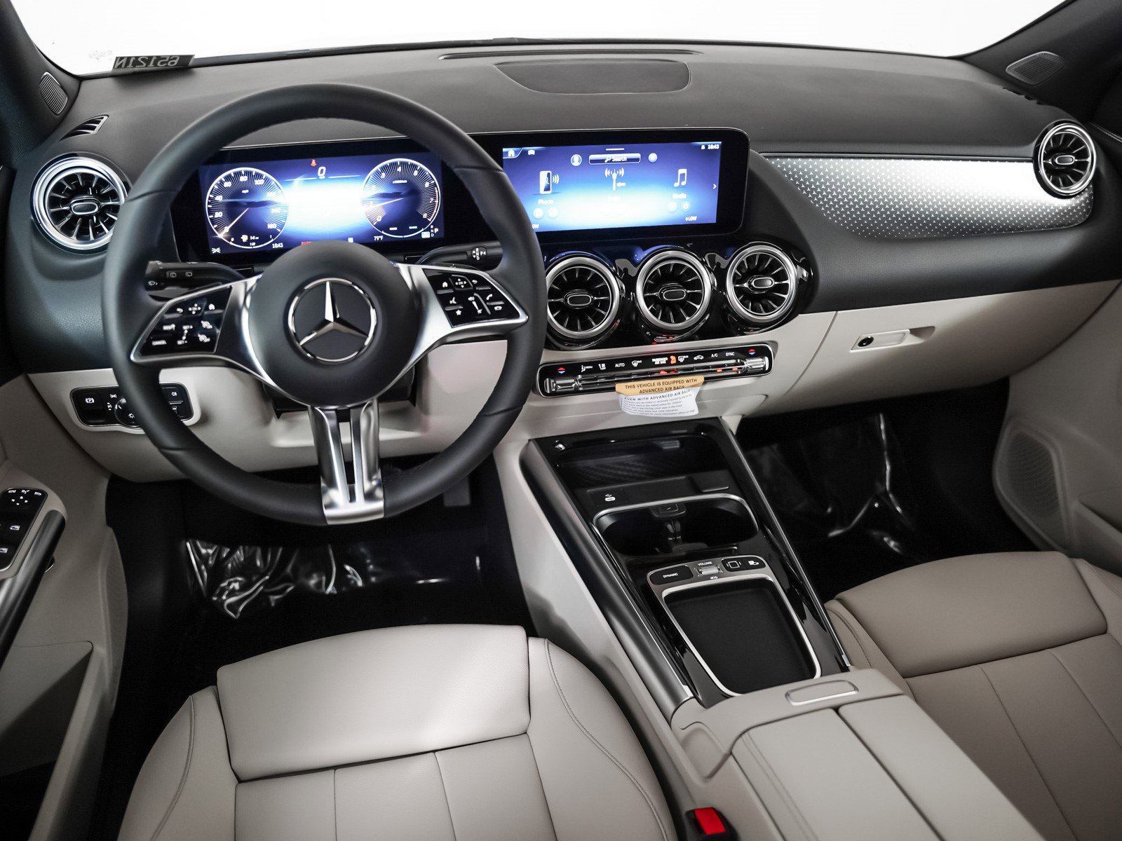 2025 Mercedes Benz GLA 250 4MATIC photo 12