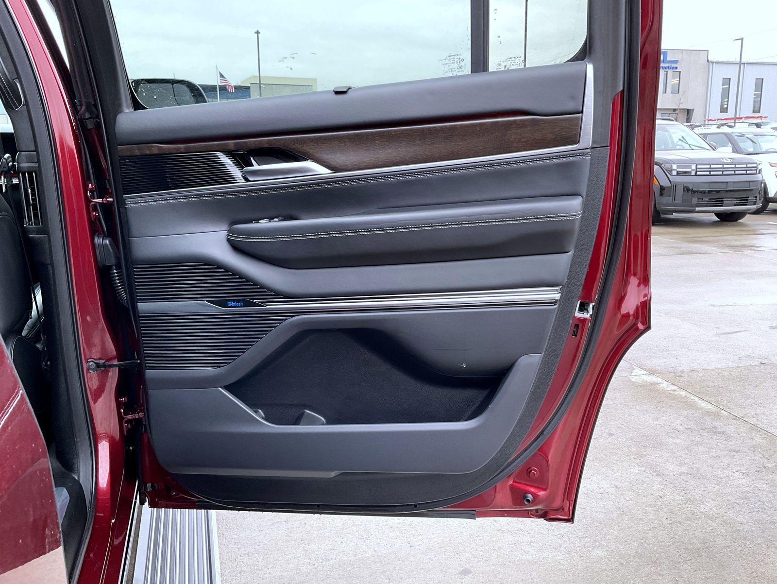 2023 Jeep Grand Wagoneer Series II Limited photo 18
