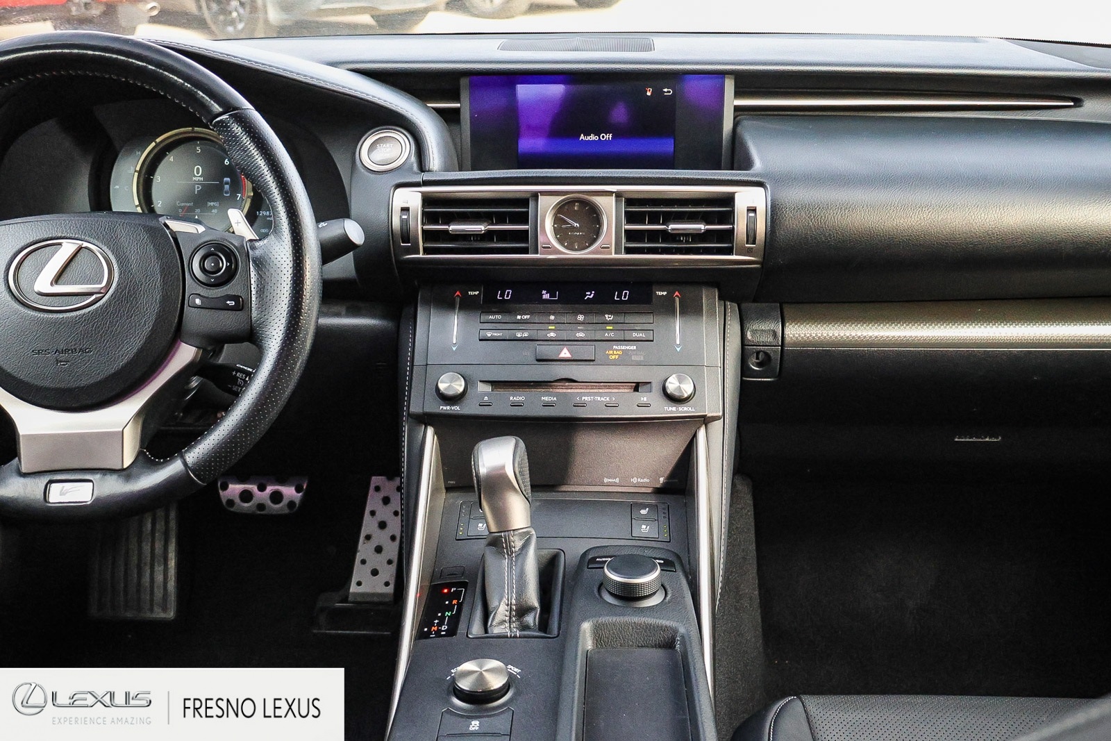 2016 Lexus IS 200t photo 13