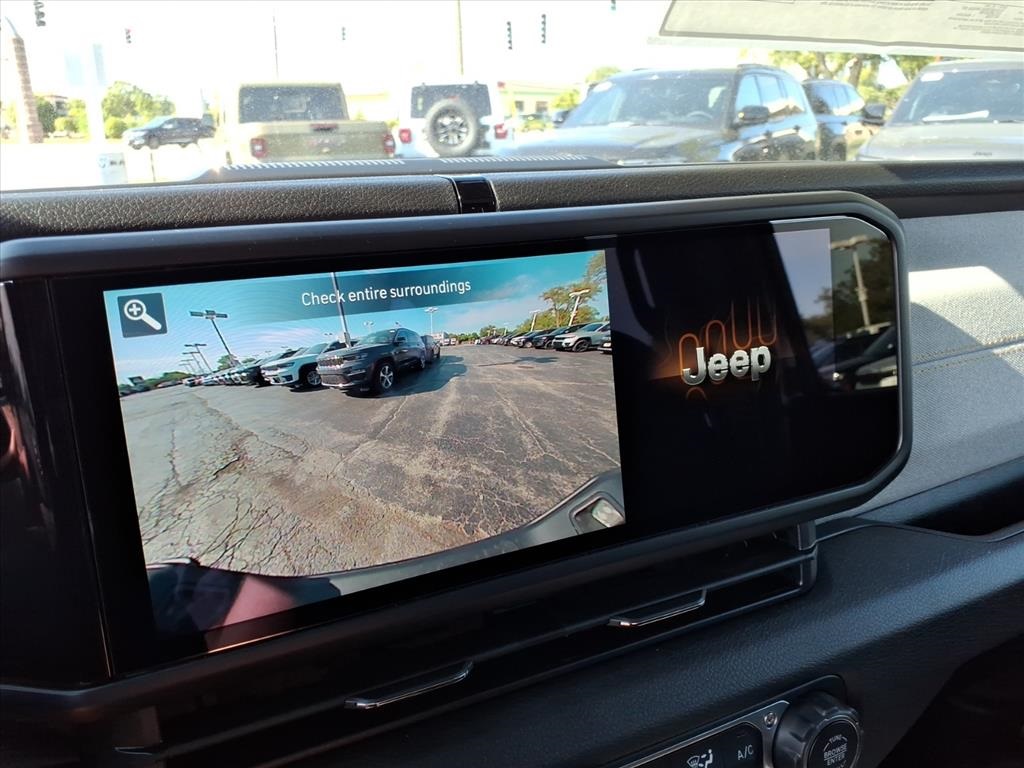 2025 Jeep Gladiator Sport S photo 18