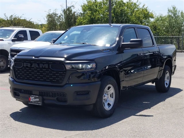 2025 Ram 1500 Tradesman photo 3