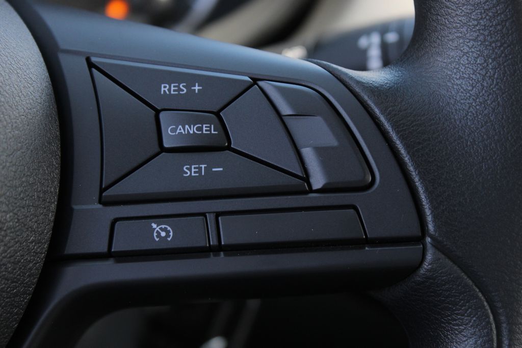 2025 Nissan Versa 1.6 S photo 25