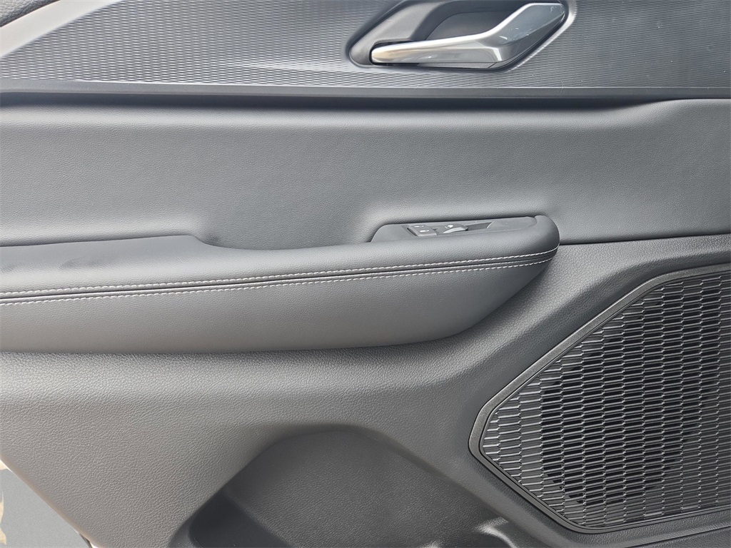 2025 Jeep Grand Cherokee Laredo photo 19