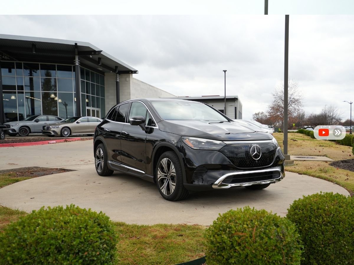 2025 Mercedes-Benz EQE SUV Base's photo