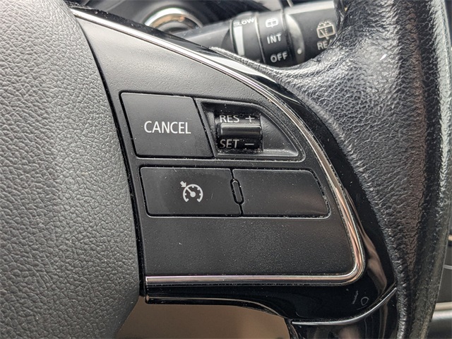 2017 Mitsubishi Outlander SE photo 23