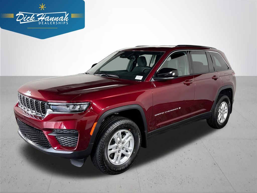 2025 Jeep Grand Cherokee Laredo's photo