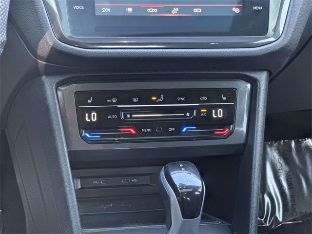 2023 Volkswagen Tiguan SE R-Line Black photo 20