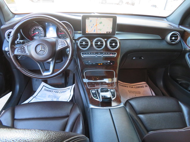 2018 Mercedes Benz GLC 300 4MATIC photo 19