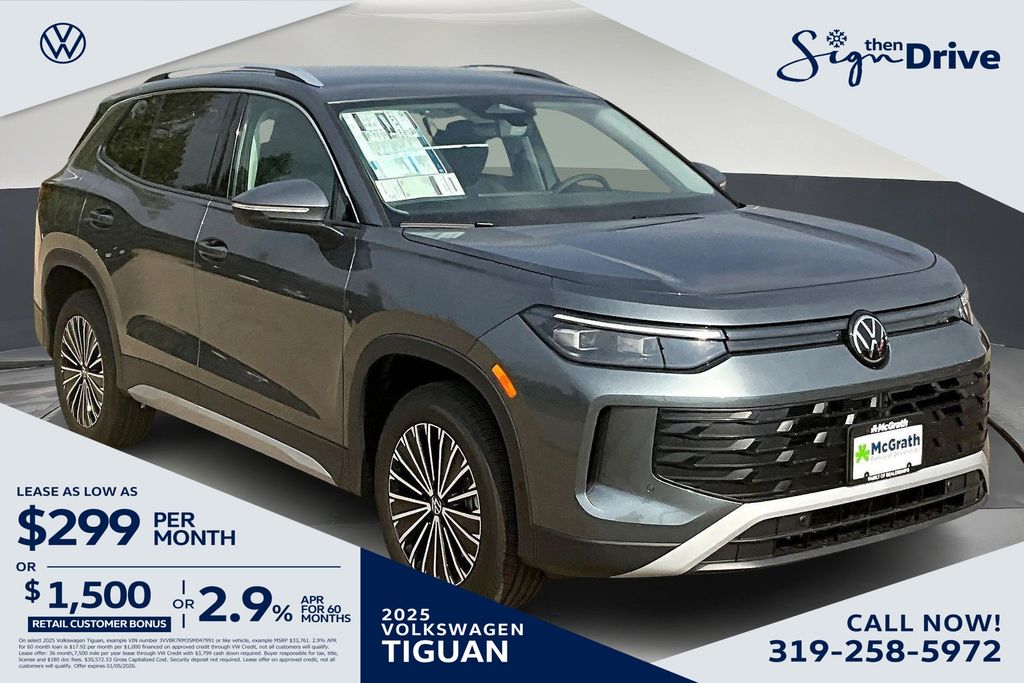 2025 Volkswagen Tiguan S's photo