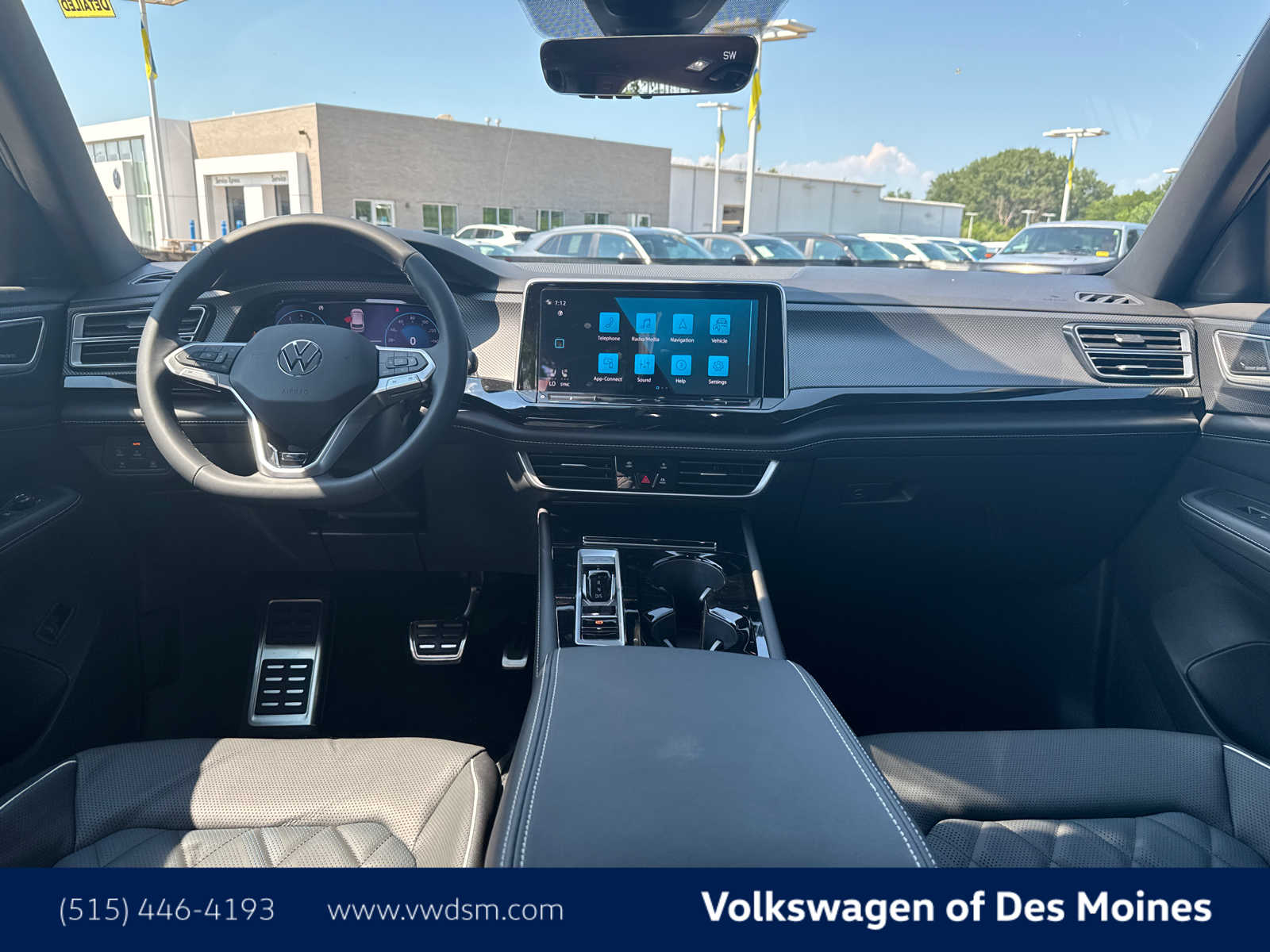 2025 Volkswagen Atlas Cross Sport SEL Premium R-Line photo 7