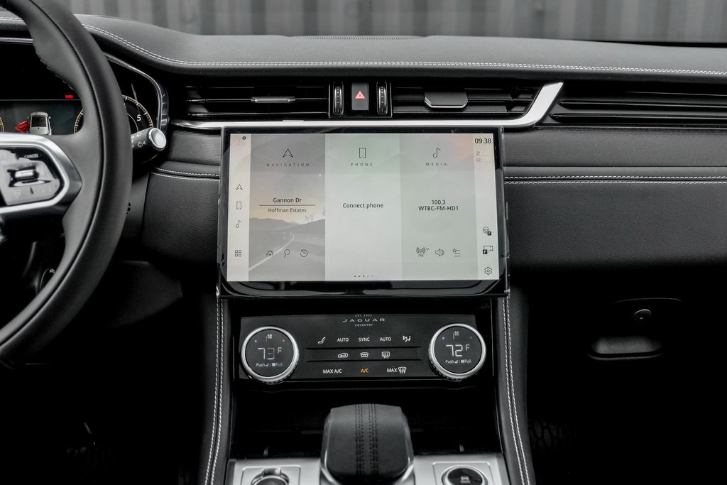 2026 Jaguar F-PACE P250 R-Dynamic S photo 17