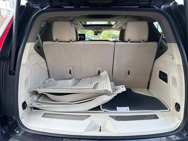 2024 Cadillac Escalade Premium Luxury Platinum photo 3