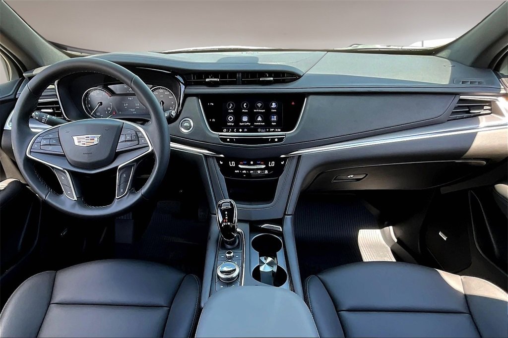 2025 Cadillac XT5 Luxury photo 5