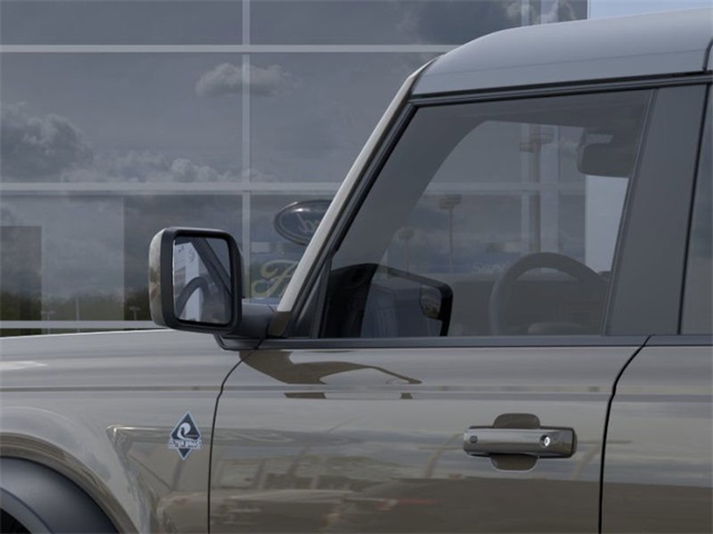2025 Ford Bronco Outer Banks photo 14