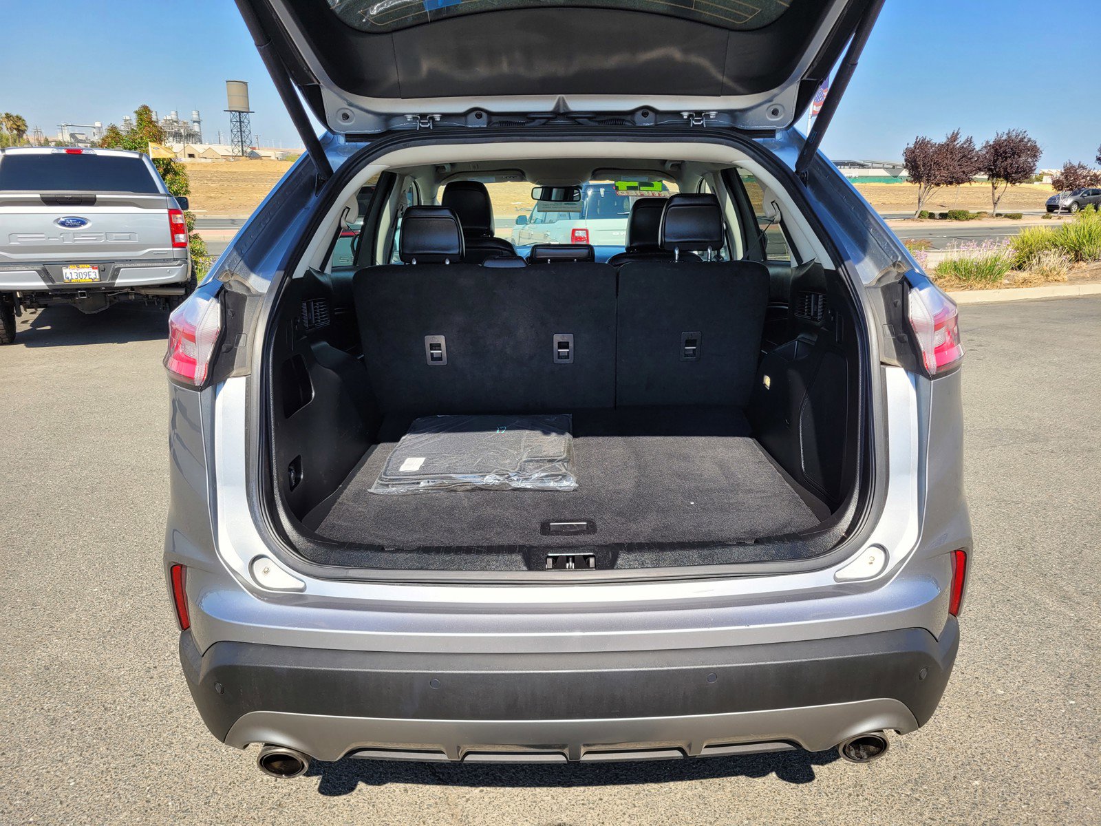 2024 Ford Edge Titanium photo 10