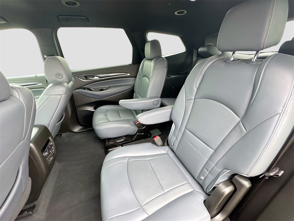 2024 Buick Enclave Premium photo 17