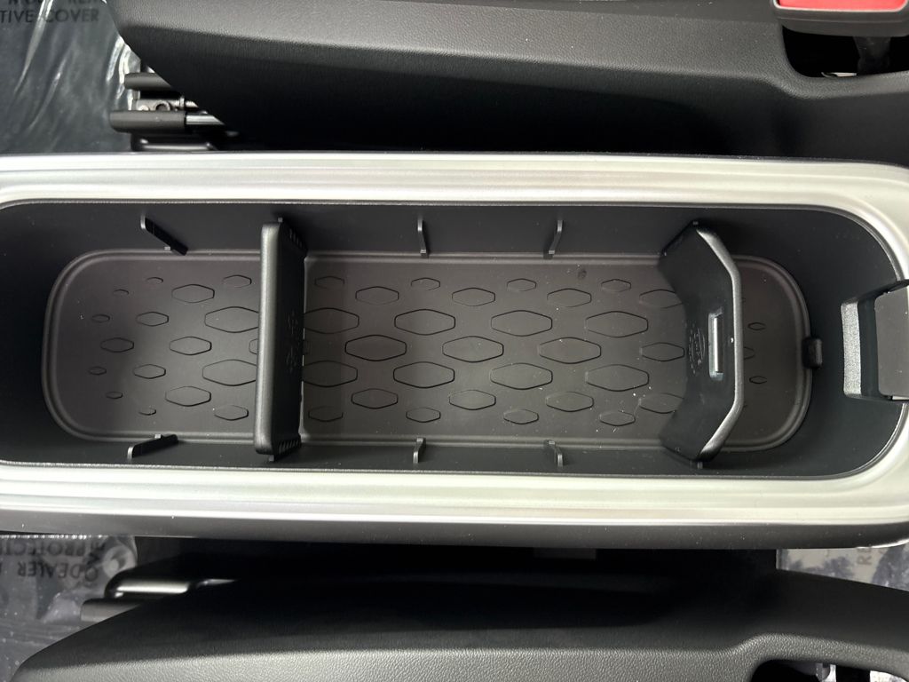 2025 Volkswagen ID. Buzz photo 21