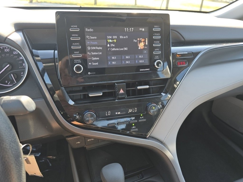 2023 Toyota Camry LE photo 26