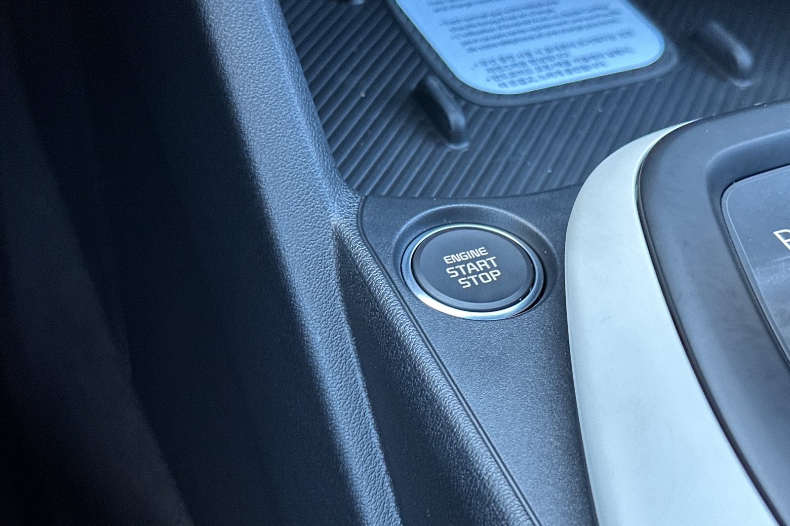 2025 Kia K4 GT-Line photo 18