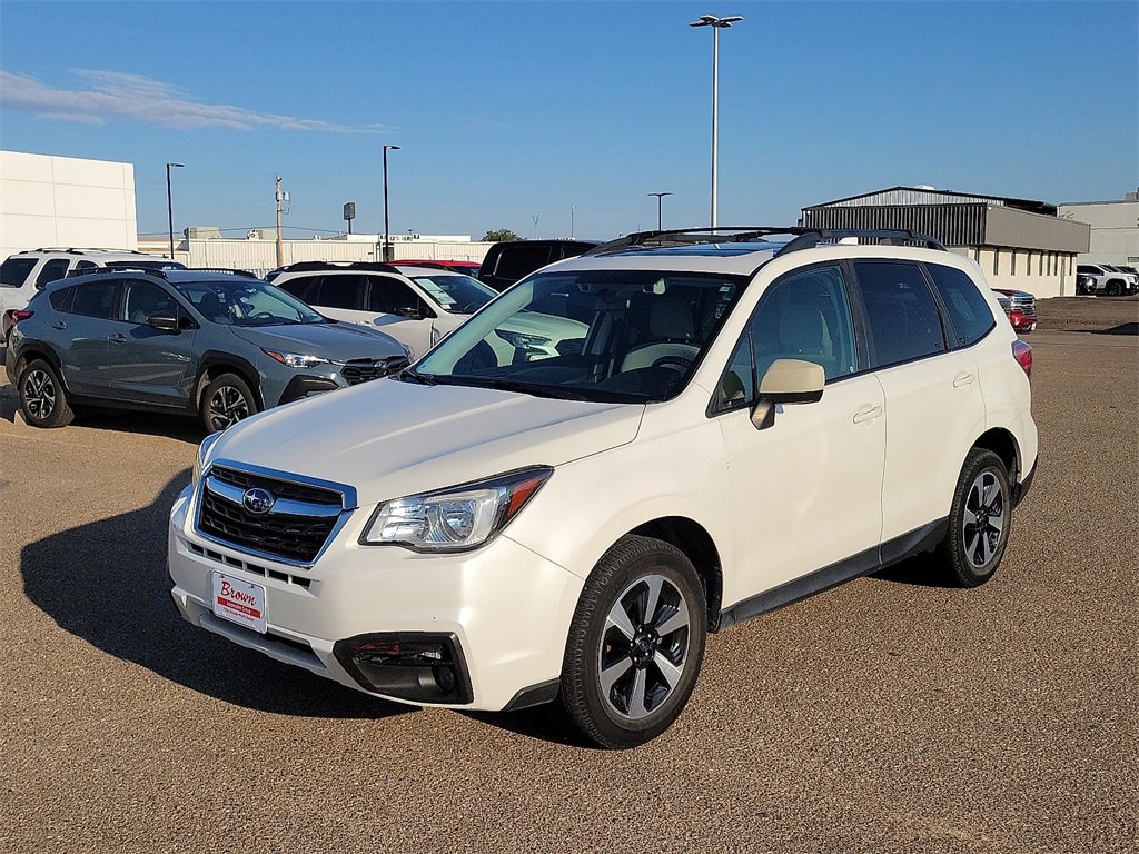 2018 Subaru Forester Premium photo 5