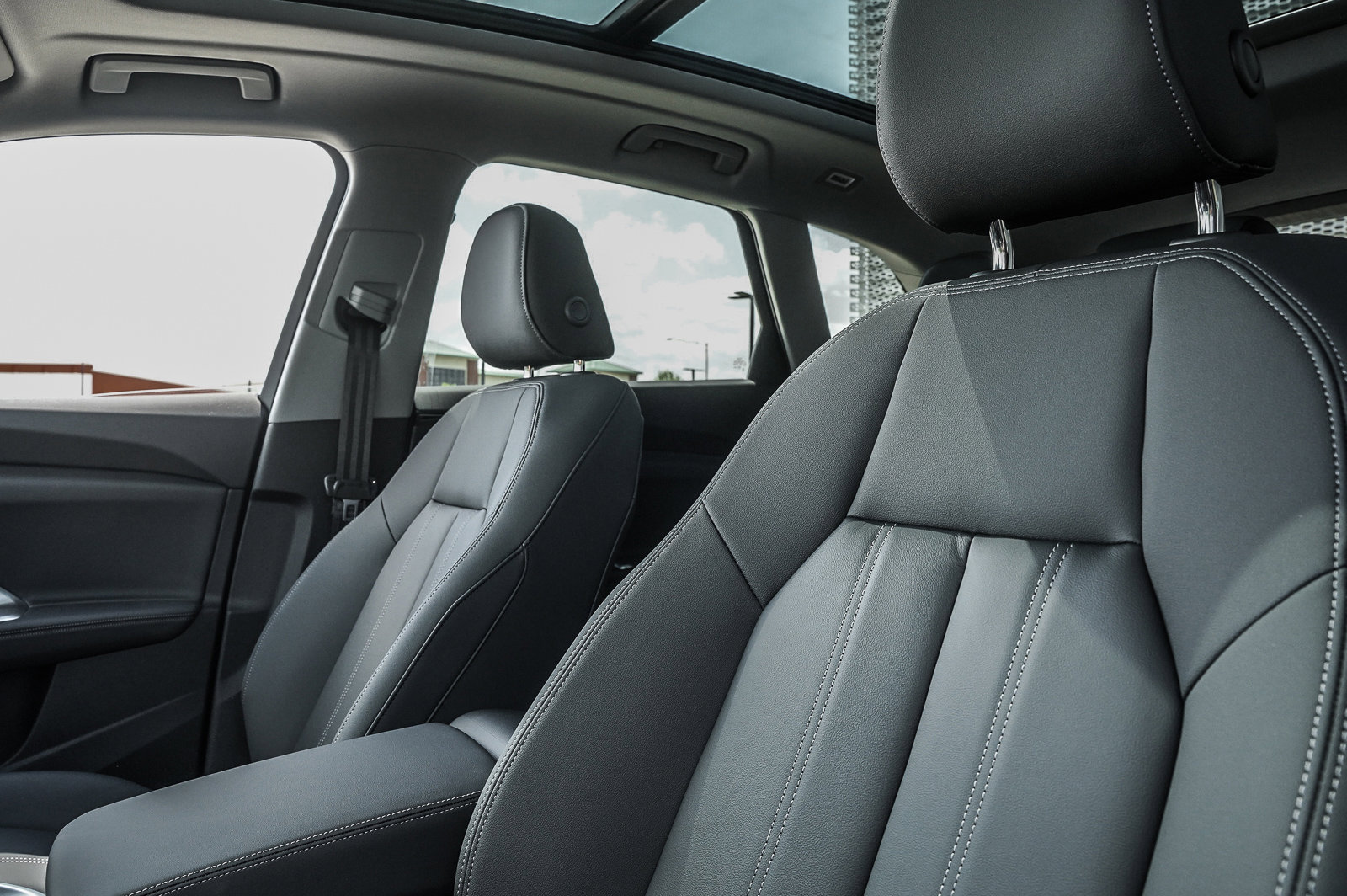 2025 Audi Q5 Premium photo 8