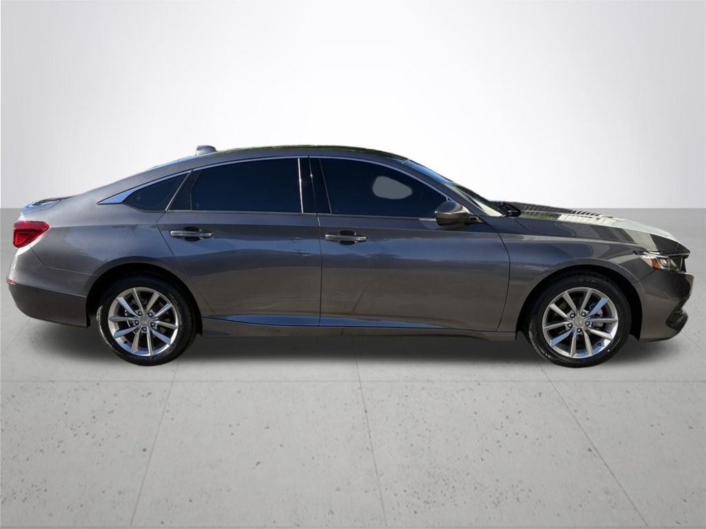 2022 Honda Accord LX photo 6