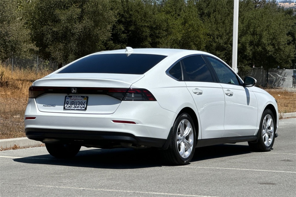 2024 Honda Accord LX photo 4