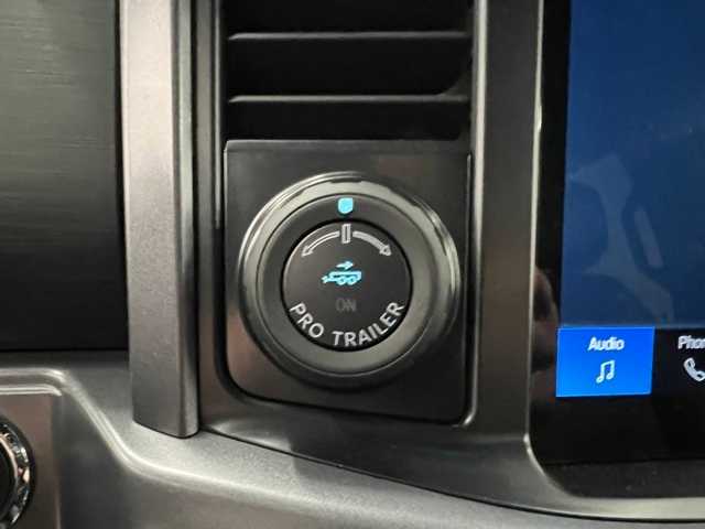 2025 Ford F-150 XLT photo 19