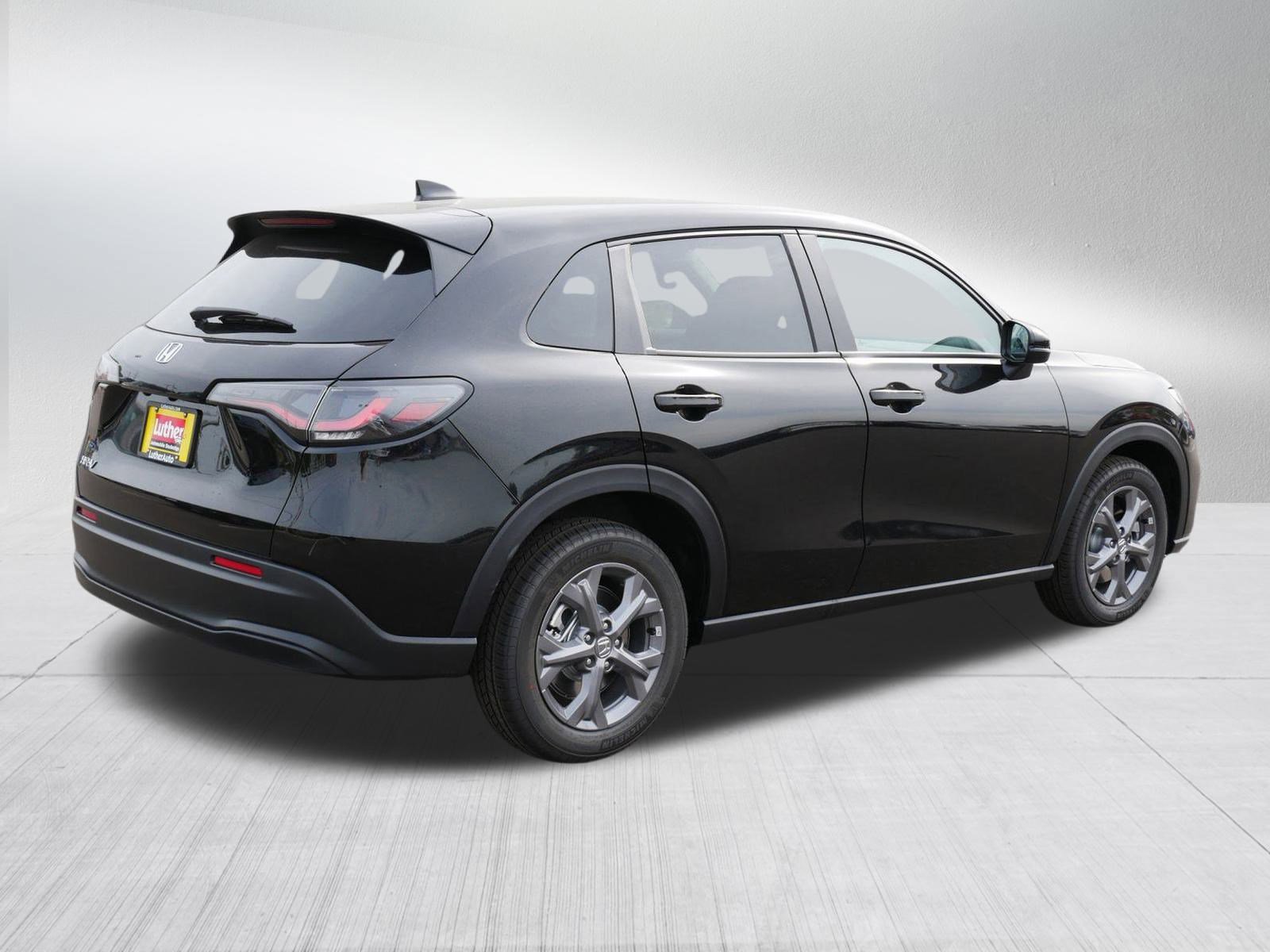 2026 Honda HR-V LX photo 7