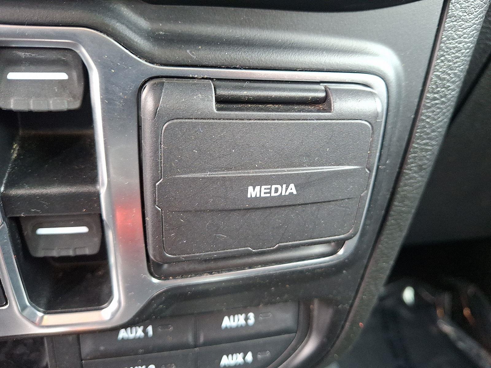 2021 Jeep Wrangler Unlimited Islander photo 25