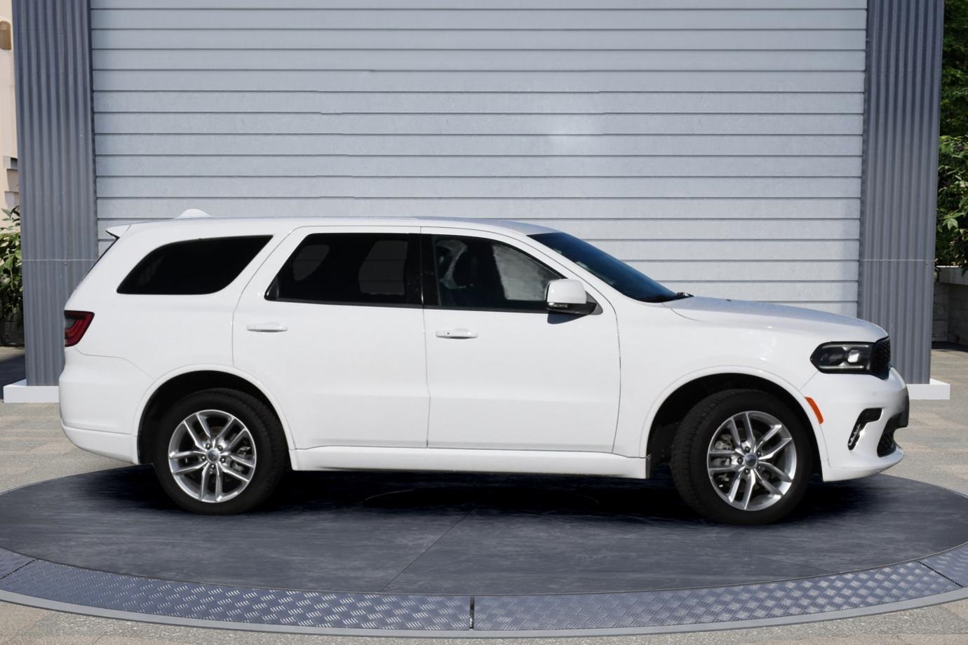 2022 Dodge Durango GT Plus photo 2