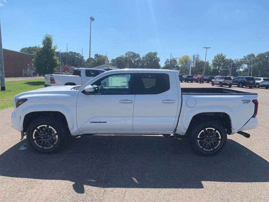 2025 Toyota Tacoma TRD Sport 4x4 Double Cab photo 4