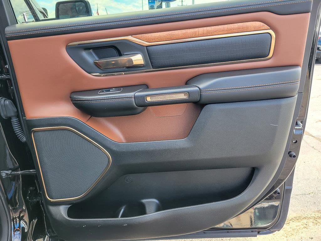 2023 RAM 1500 - Image 26