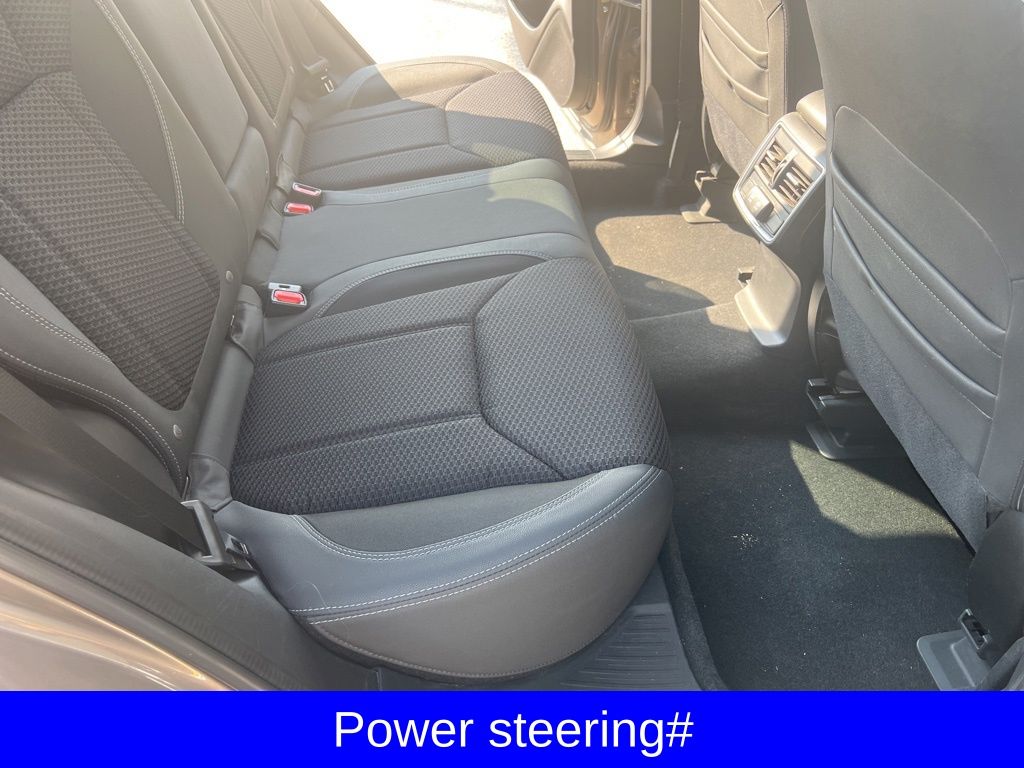 2022 Subaru Forester Premium photo 2