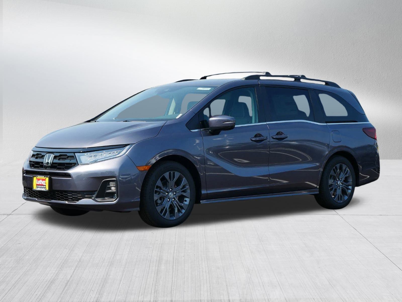 2026 Honda Odyssey Touring photo 3