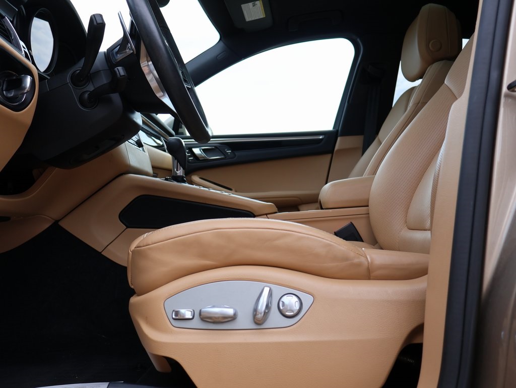 2017 Porsche Macan photo 31